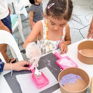 girl-making-kueh-bathbomb